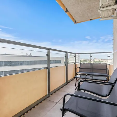 Lam Pop Up - Ac - View - Free Parking Bratislava